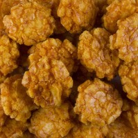 Deli-Vinos Snack Selection - Reiscracker - mit Sojasauce und Paprika gewürzt und frittiert Deli-Vinos Snack Selection - Reiscracker - mit Sojasauce und Paprika gewürzt und frittiert